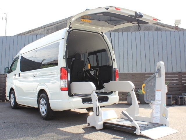 TOYOTA / HIACE van 2WD