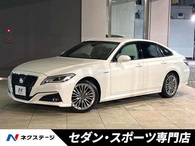 TOYOTA / CROWN sedan hybrid