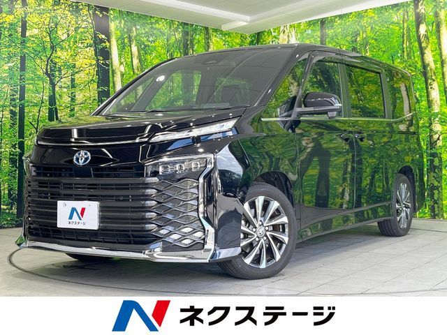 TOYOTA / VOXY HYBRID