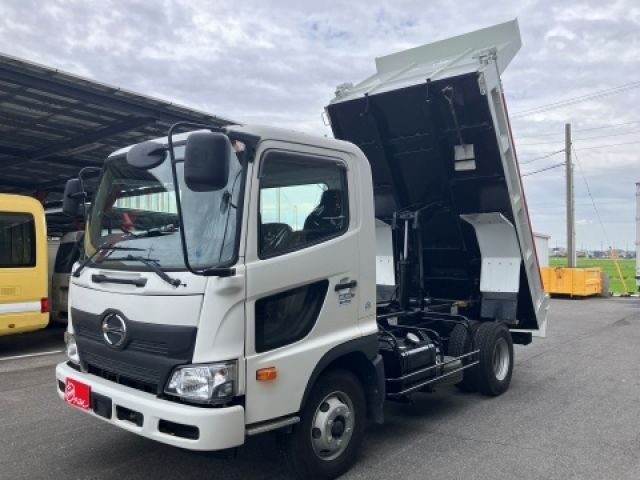 Japanese used car Ref# 1684737 HINO / RANGER