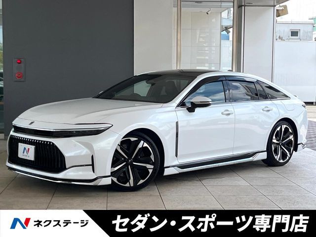 TOYOTA / CROWN sedan hybrid