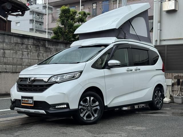 HONDA / FREED plus 4WD