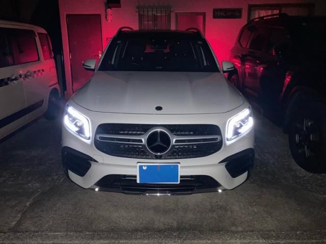 MERCEDES BENZ / MERCEDES BENZ GLB