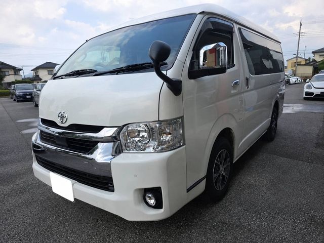 TOYOTA / HIACE wagon