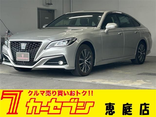 TOYOTA / CROWN sedan hybrid 4WD