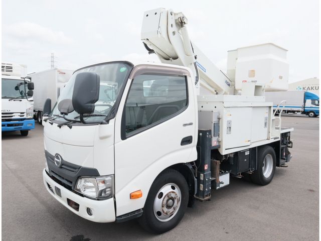 Japanese used car Ref# 1685515 HINO / DUTRO
