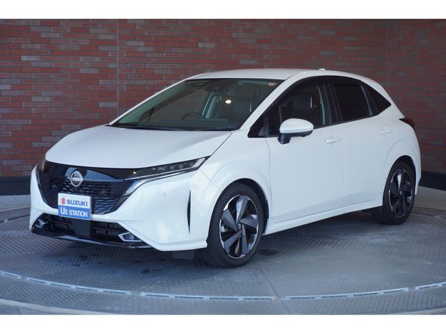 NISSAN / AURA