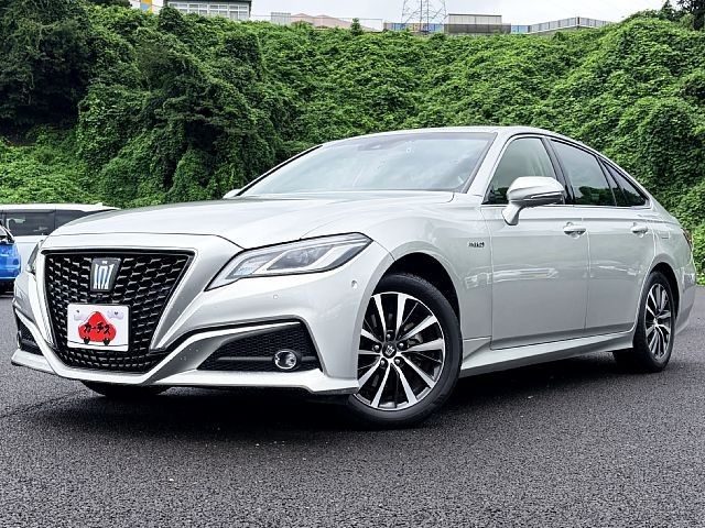 TOYOTA / CROWN sedan hybrid