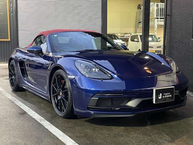 PORSCHE 718BOXSTER