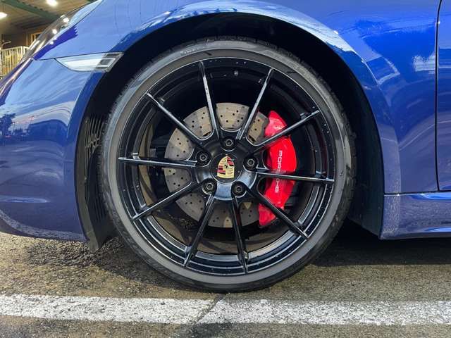 PORSCHE 718BOXSTER