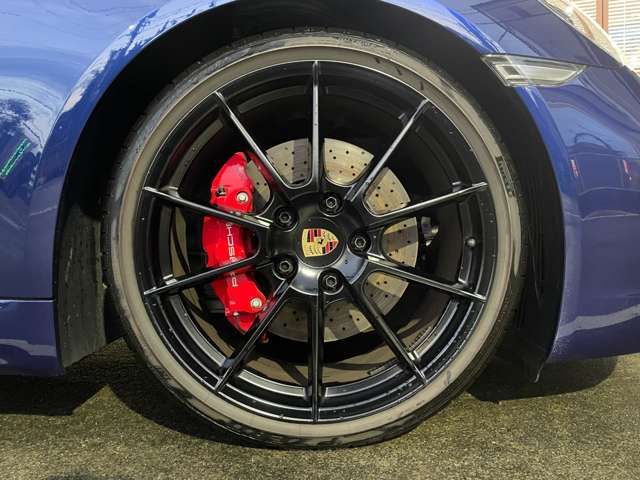 PORSCHE 718BOXSTER