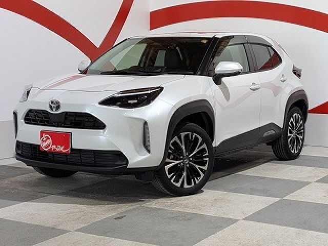 TOYOTA / YARIS CROSS HYBRID