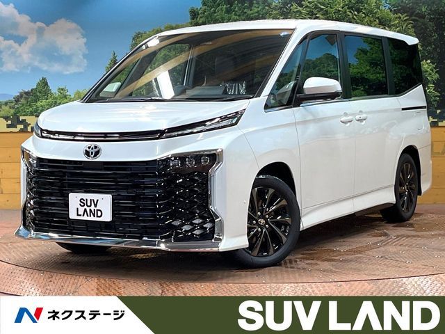 TOYOTA / VOXY HYBRID