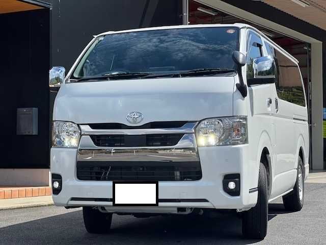 TOYOTA / HIACE van 4WD