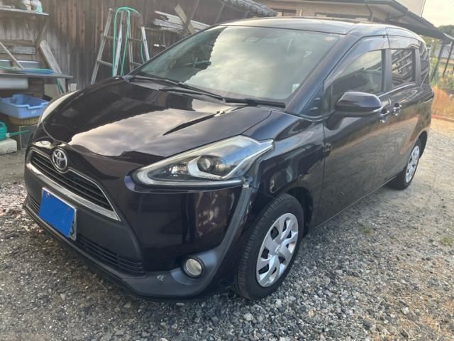 TOYOTA / SIENTA