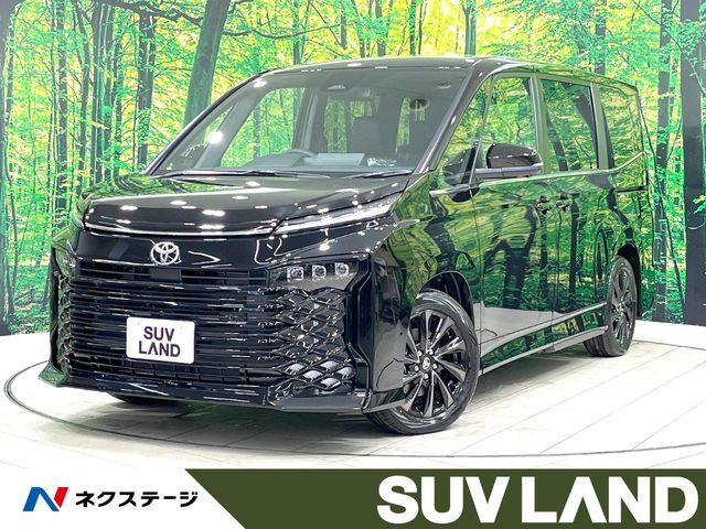 TOYOTA / VOXY HYBRID