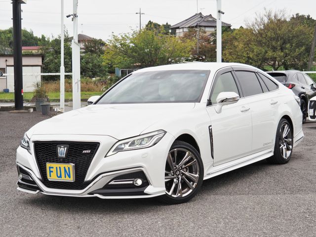 TOYOTA / CROWN sedan hybrid 4WD