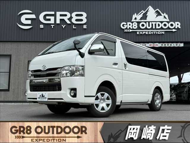 TOYOTA / HIACE van 4WD