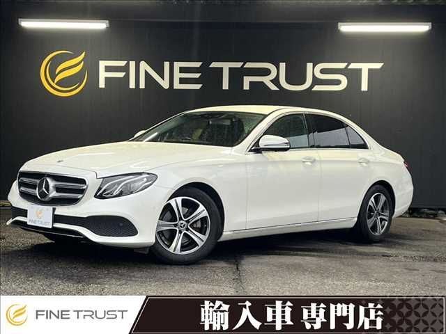 MERCEDES BENZ / MERCEDES BENZ E class sedan