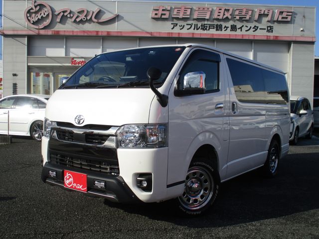 TOYOTA / HIACE van 4WD