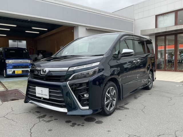 TOYOTA / VOXY