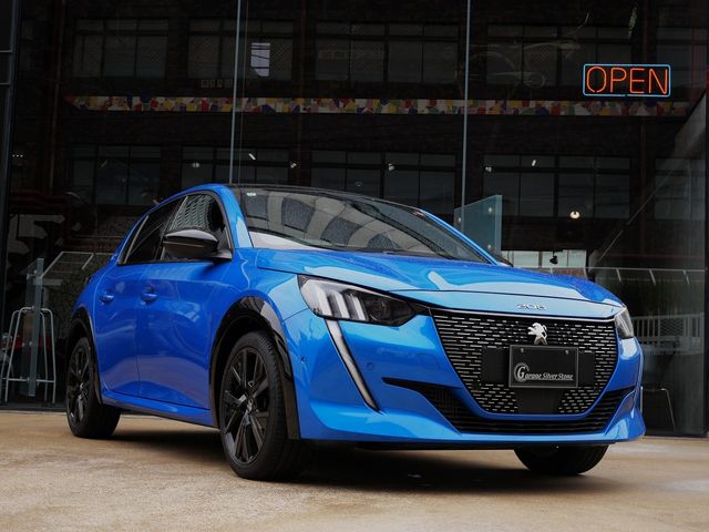 PEUGEOT / PEUGEOT 208