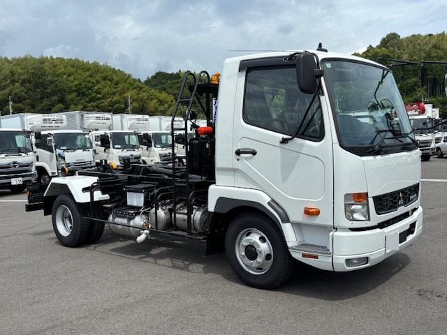 Japanese used car Ref# 1687305 MITSUBISHI FUSOU / FIGHTER