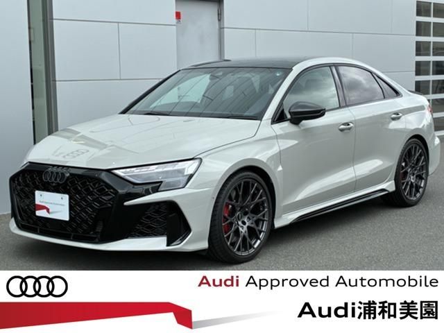 AUDI / AUDI RS3 Sedan