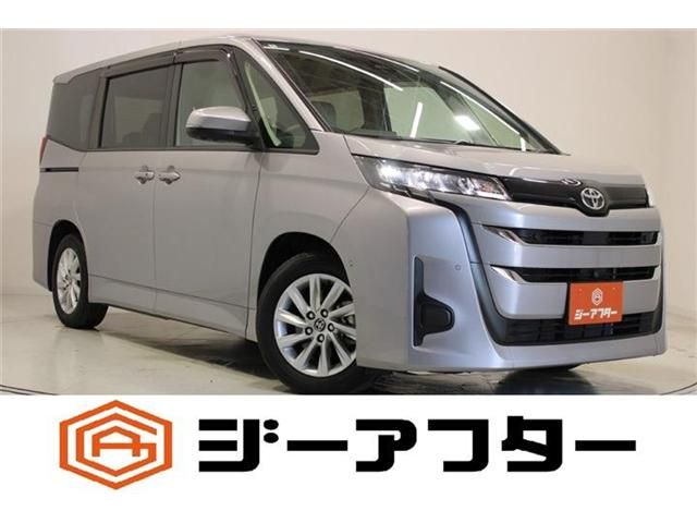 TOYOTA / NOAH