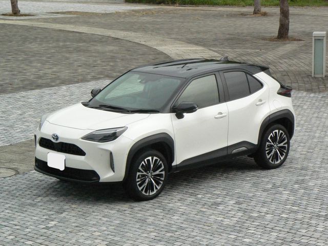 TOYOTA / YARIS CROSS HYBRID