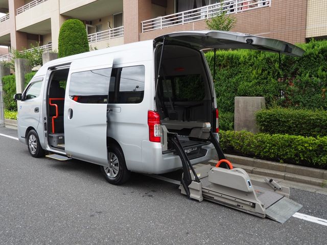NISSAN / NV350 CARAVAN