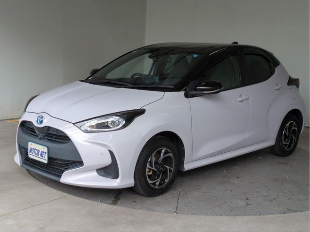 TOYOTA / YARIS HYBRID