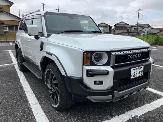 Japanese used car Ref# 1688068 TOYOTA / LANDCRUISER 250