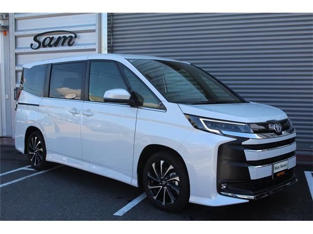 TOYOTA / NOAH HYBRID