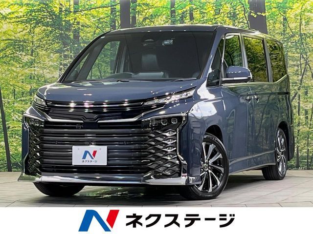TOYOTA / VOXY HYBRID