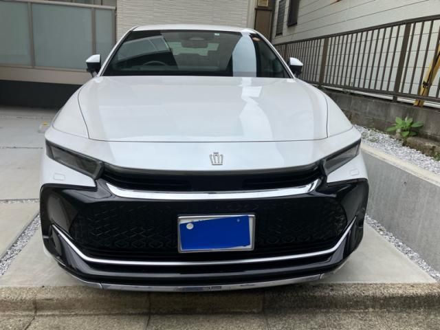 TOYOTA / CROWN CROSSOVER