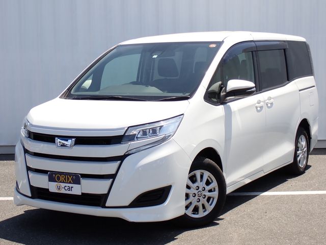 TOYOTA / NOAH HYBRID