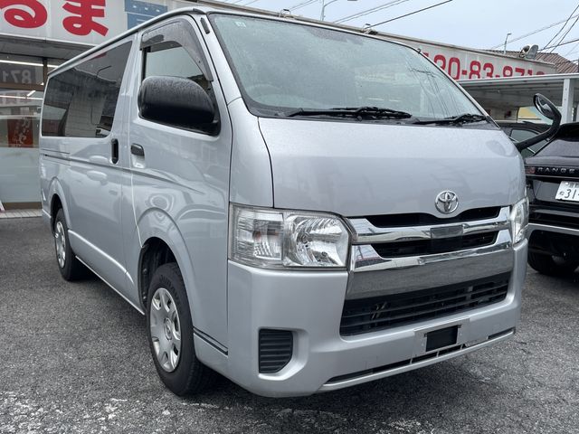 TOYOTA / REGIUSACE van 2WD