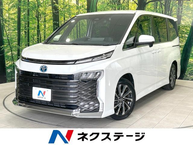 TOYOTA / VOXY HYBRID