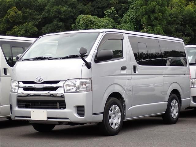 TOYOTA / HIACE van 1.2t 2WD