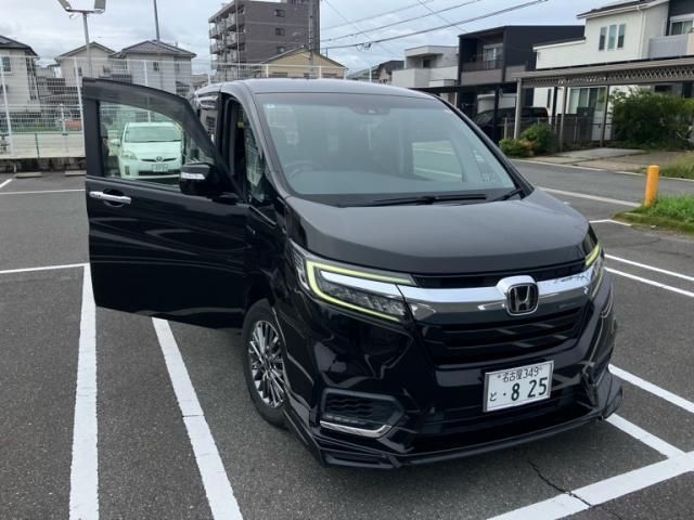 HONDA / ステップワゴンスパーダＨＶ