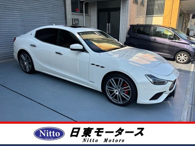 MASERATI / MASERATI GHIBLI Sedan