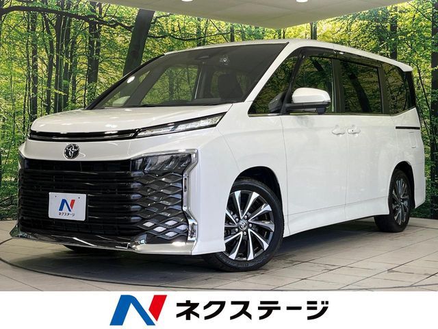 TOYOTA / VOXY