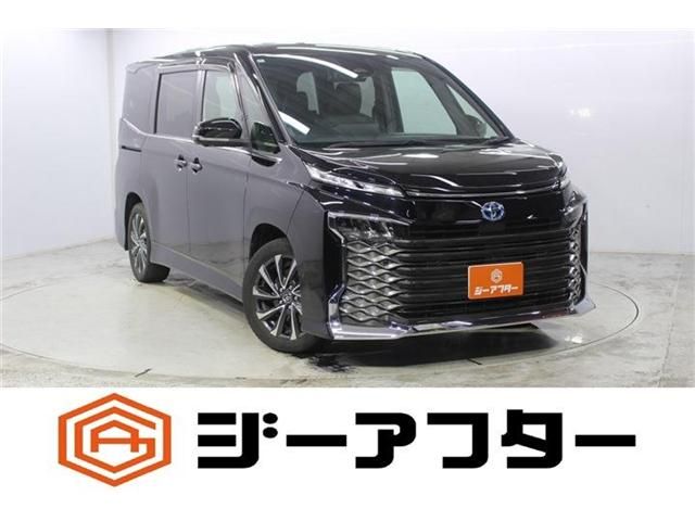 TOYOTA / VOXY HYBRID