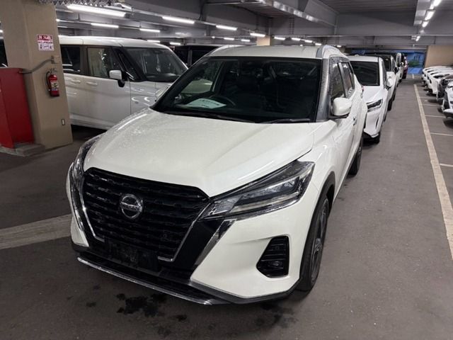 NISSAN / KICKS