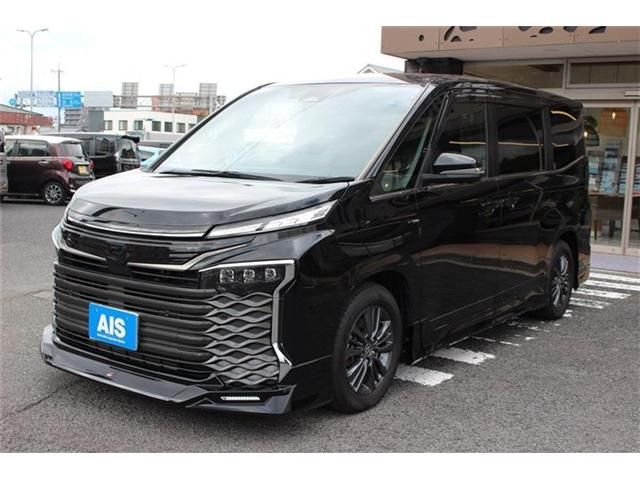 TOYOTA / VOXY 4WD