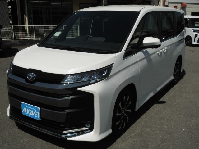 TOYOTA / NOAH