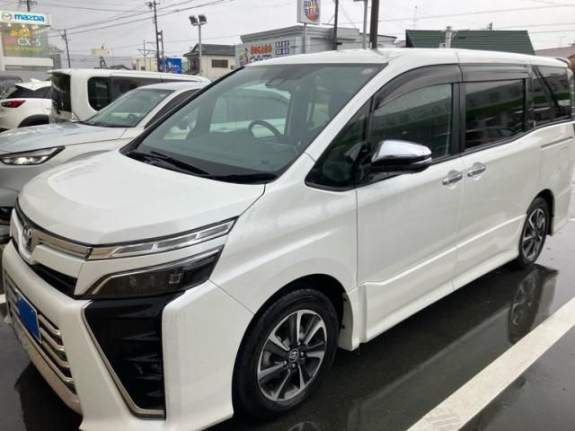 TOYOTA / VOXY