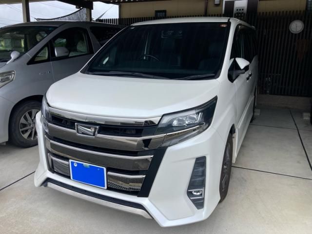 TOYOTA / NOAH