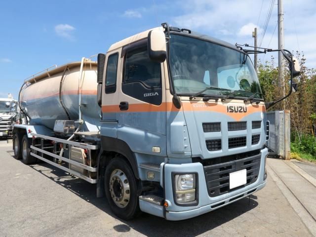 ISUZU / GIGA